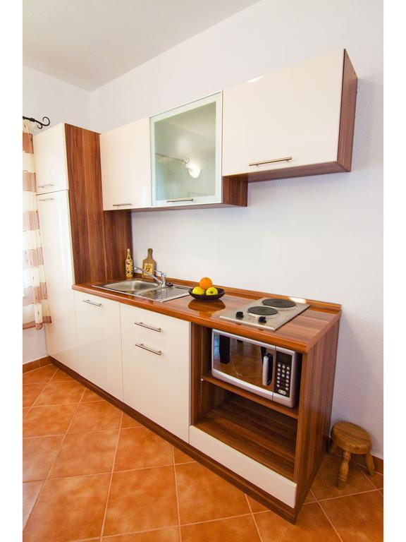 Apartments Cambi Kaštela Oda fotoğraf